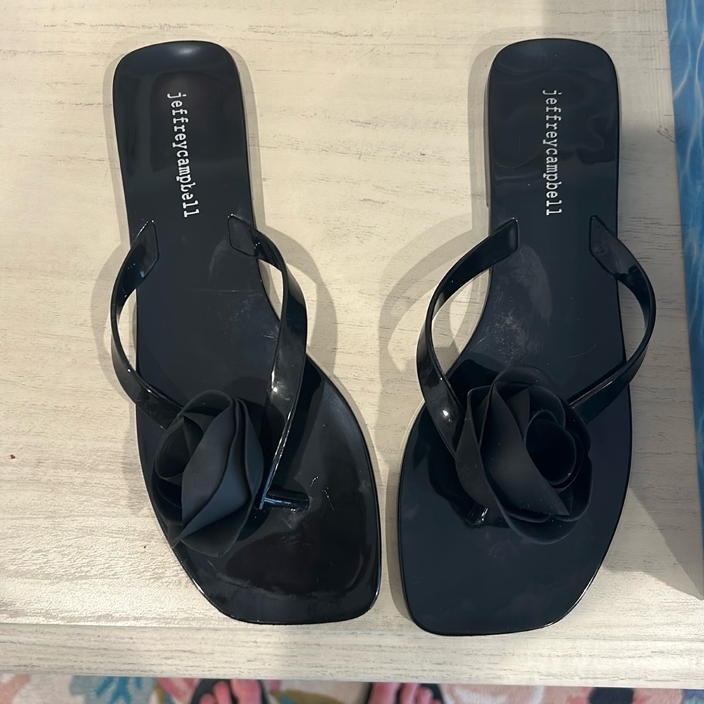 Jeffrey Campbell So Sweet Flip Flop size 9